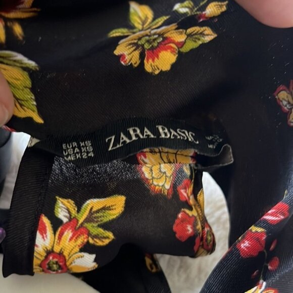 ZARA Scarf floral printed top - Picture 6 of 8